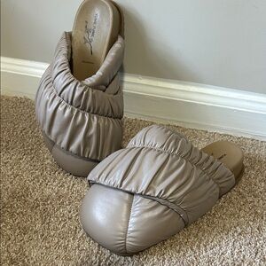 Yume Yume | Women's Taupe Quilted Slip-On Shoes | size 40